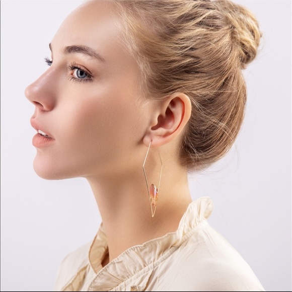 FP Mint Geode Threader Earrings in pink Quartz - Picture 2 of 7